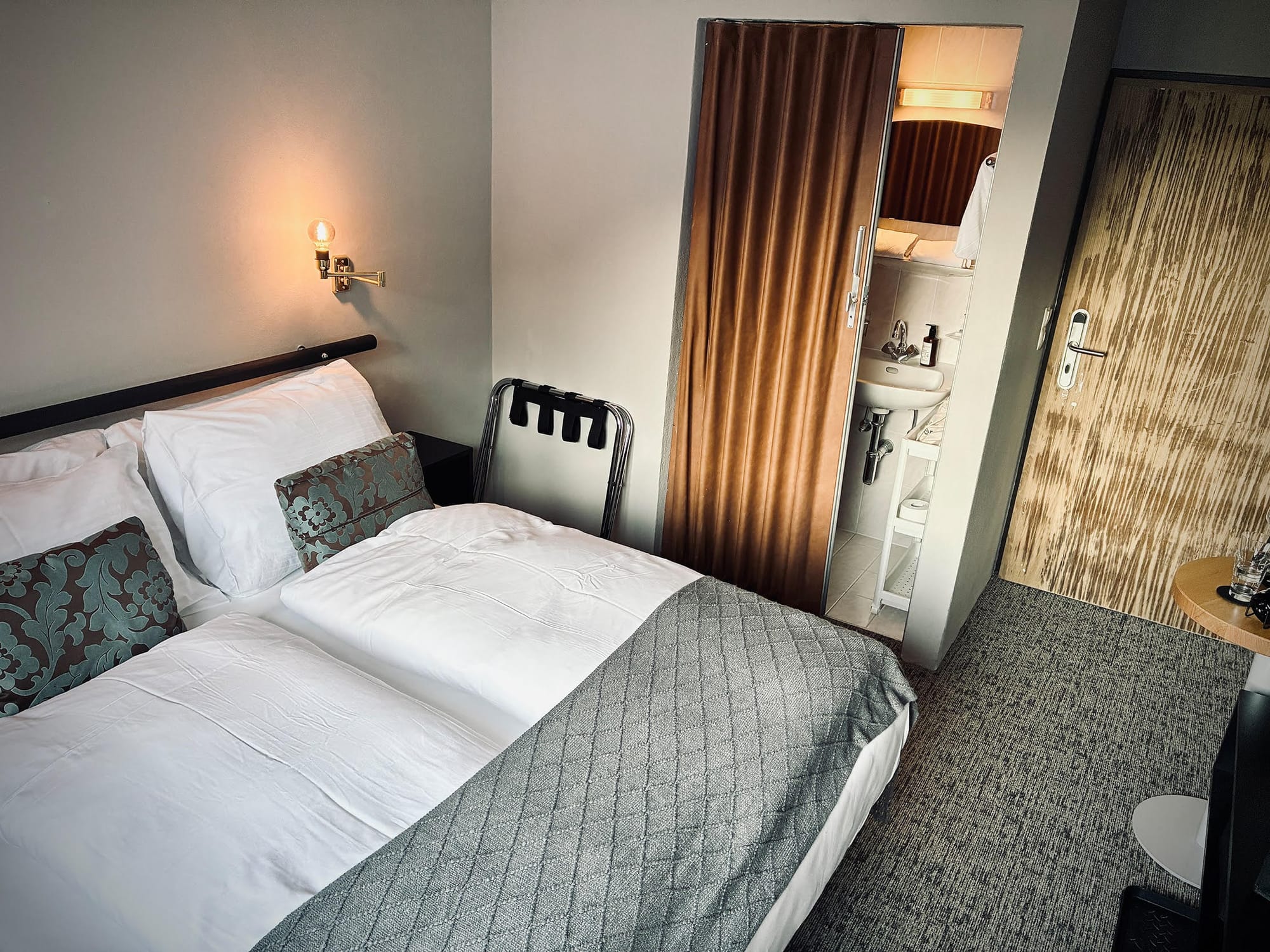 Motel Apartment — Room 3